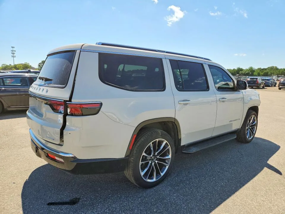 1C4SJVBT9NS130008 — 2022 JEEP WAGONEER photo 3