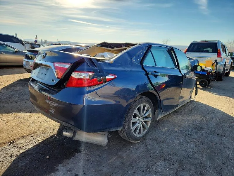 4T1BK1FK7FU555509 — 2015 TOYOTA CAMRY photo 3