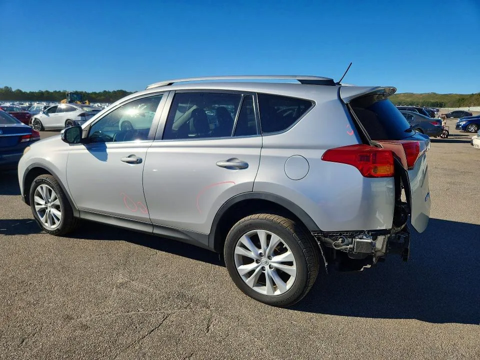 2T3DFREV9FW339594 — 2015 TOYOTA RAV4 photo 2