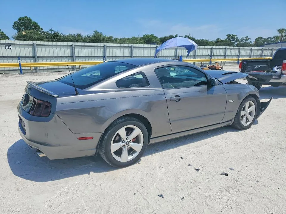 1ZVBP8CF9D5278033 — 2013 FORD MUSTANG photo 3