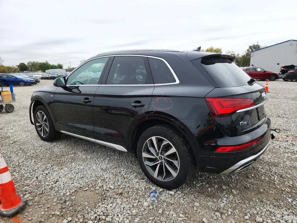 WA1EAAFY2P2037355 — 2023 AUDI Q5 photo 2