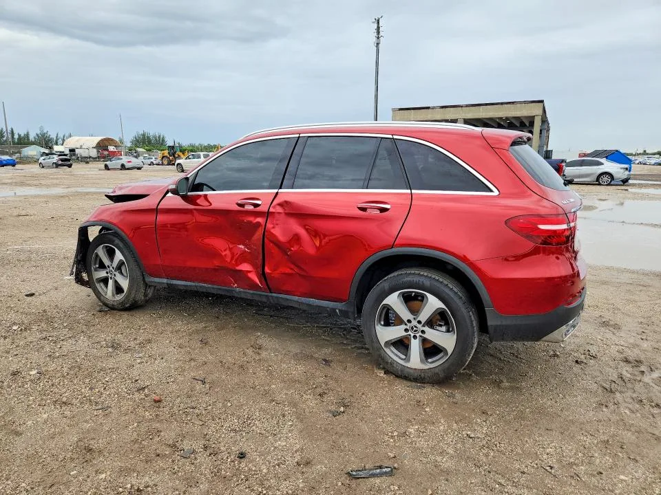WDC0G4JB2KF570269 — 2019 MERCEDES-BENZ GLC photo 2