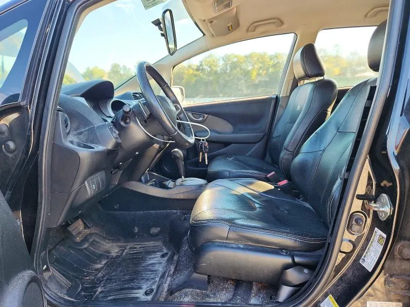 JHMGE8H50BS004683 — 2011 HONDA FIT photo 7