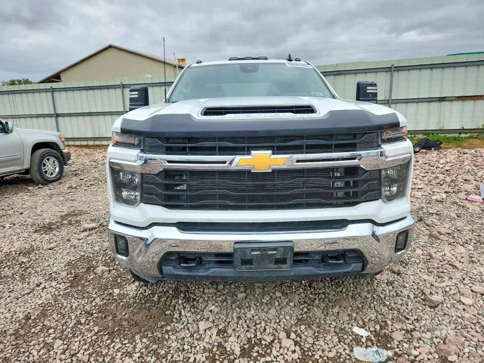 2GC4YTEYXR1102482 — 2024 CHEVROLET SILVERADO photo 5