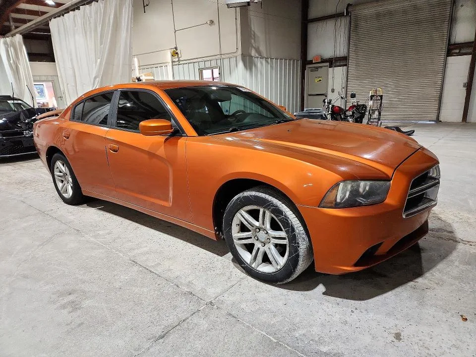2B3CL3CG6BH606613 — 2011 DODGE CHARGER photo 4