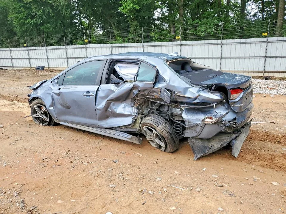 5YFEPMAE5MP176525 — 2021 TOYOTA COROLLA photo 2
