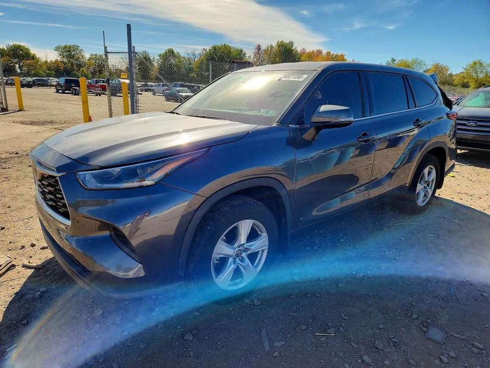 5TDCZRBH6MS532138 — 2021 TOYOTA HIGHLANDER