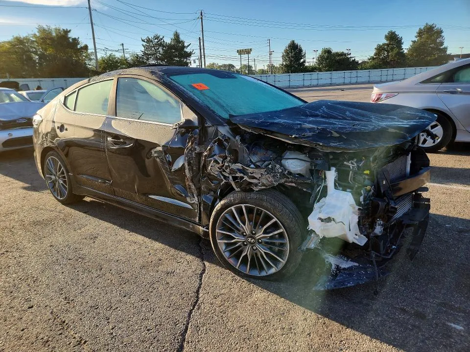 KMHD04LB8JU481028 — 2018 HYUNDAI ELANTRA photo 4