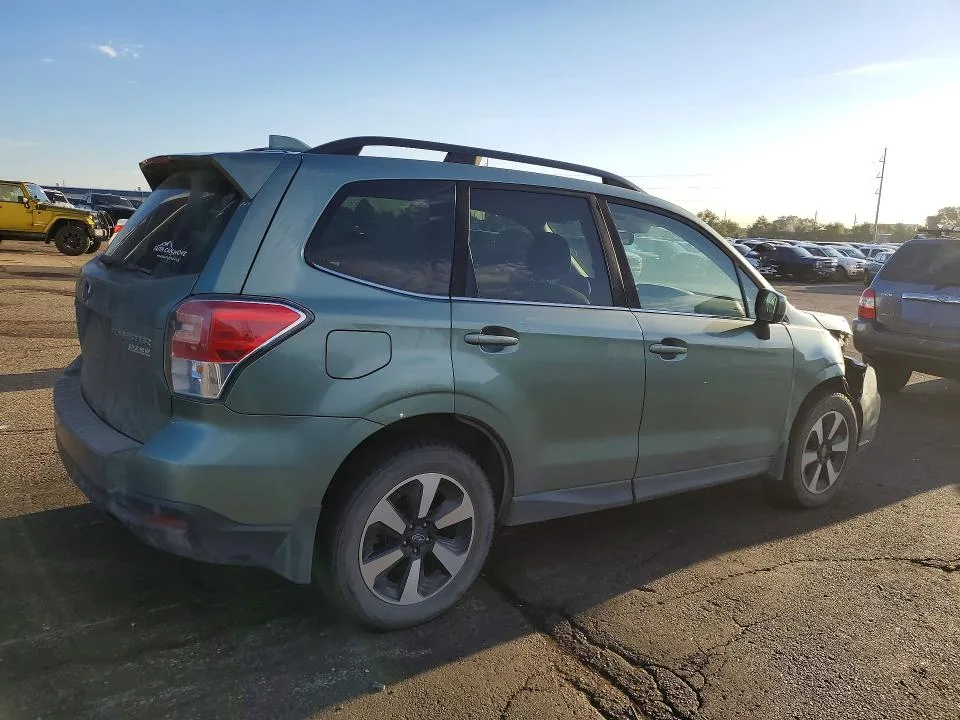 JF2SJARC1HH537239 — 2017 SUBARU FORESTER photo 3