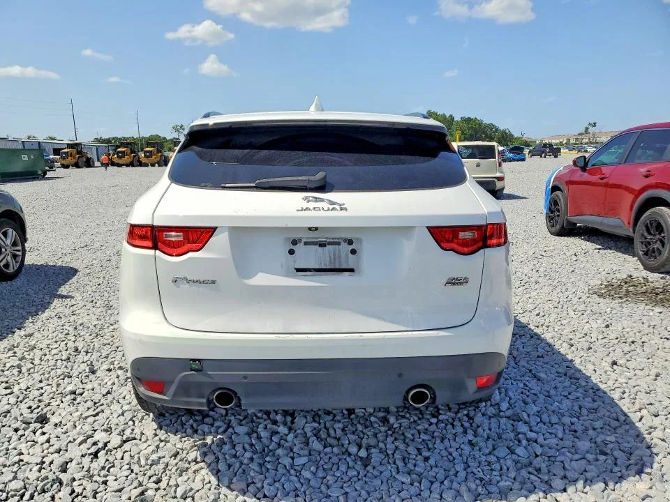 SADCL2EV1JA246091 — 2018 JAGUAR F-PACE photo 6