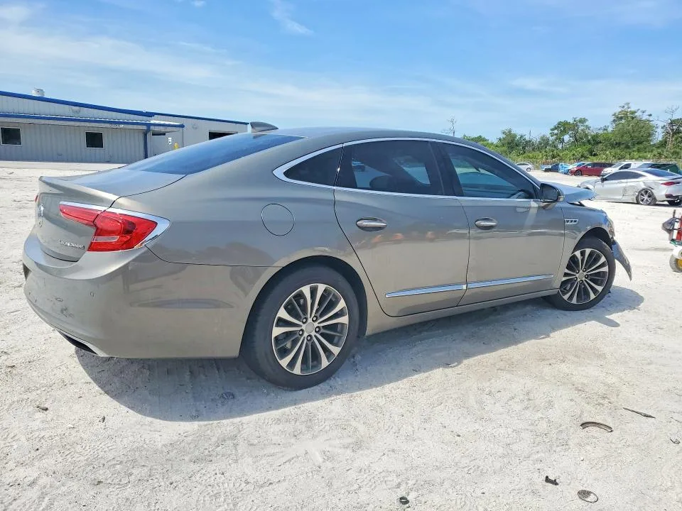 1G4ZP5SS4HU194336 — 2017 BUICK LACROSSE photo 3