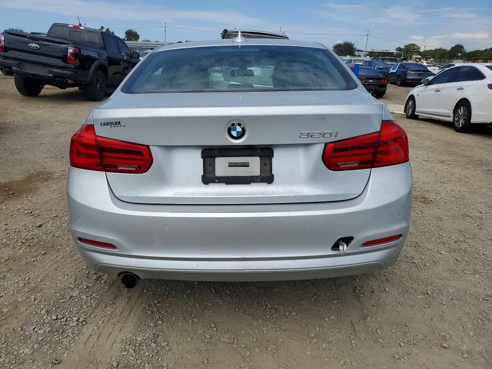 WBA8E1G36HNU18715 — 2017 BMW 320 photo 6