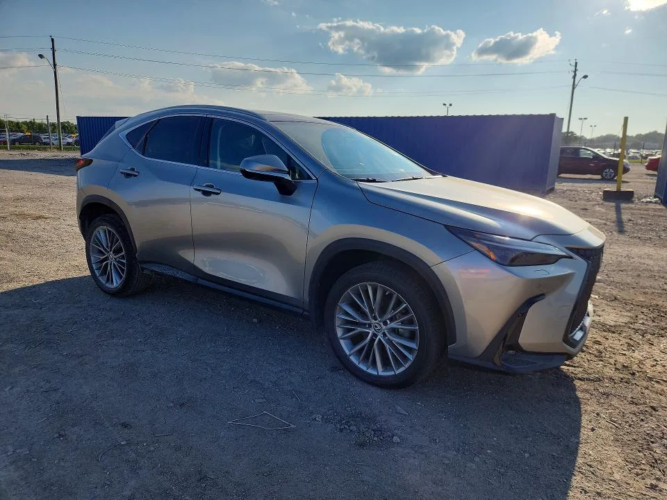 2T2HKCEZ5NC007217 — 2022 LEXUS NX photo 4