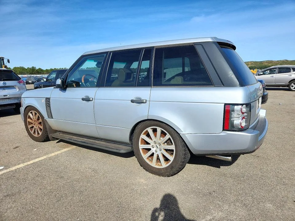 SALMF1E49AA313389 — 2010 LAND ROVER RANGE ROVER photo 2