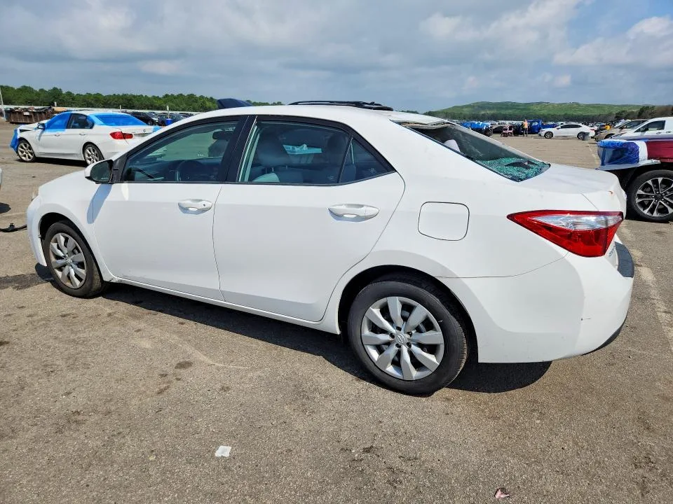 2T1BURHE9GC483215 — 2016 TOYOTA COROLLA photo 2