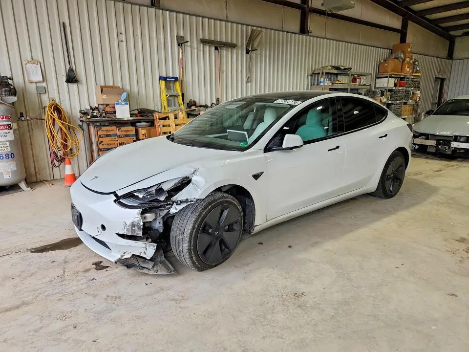 5YJ3E1EA5MF994321 — 2021 TESLA MODEL 3