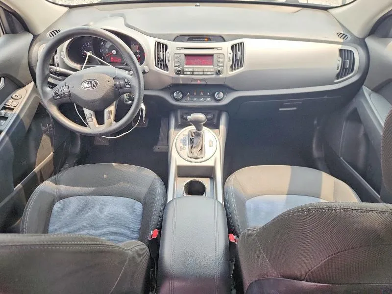 KNDPBCAC4G7879037 — 2016 KIA SPORTAGE photo 8