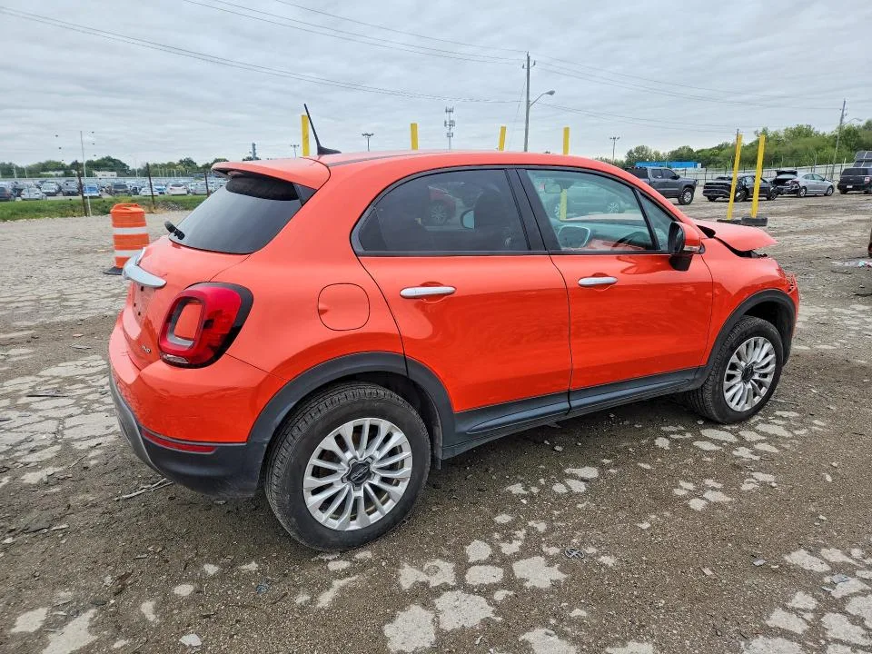 ZFBNFYB15KP771818 — 2019 FIAT 500X photo 3