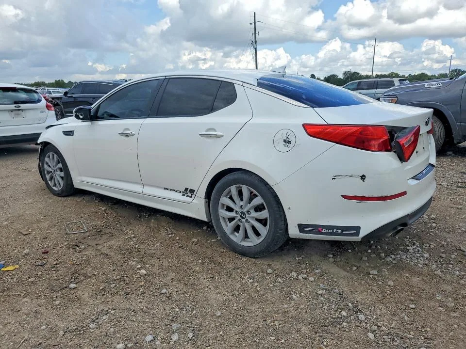 KNAGM4A78F5615166 — 2015 KIA OPTIMA photo 2