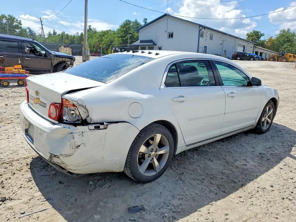 1G1ZC5E10BF312292 — 2011 CHEVROLET MALIBU photo 3
