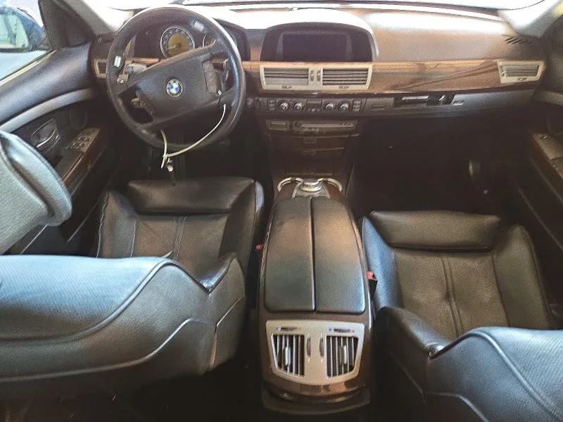 WBAHN835X7DT73279 — 2007 BMW 750 photo 8