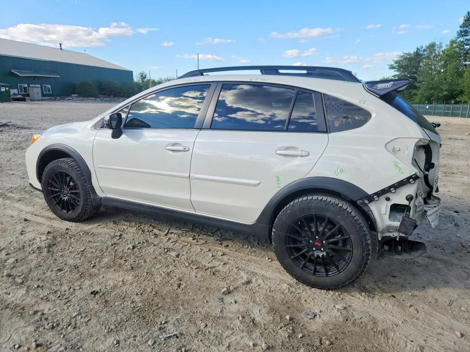 JF2GPANCXH8222370 — 2017 SUBARU CROSSTREK photo 2