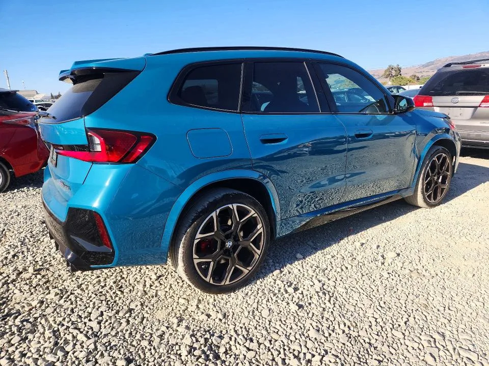 WBX13EF0XR5Z18325 — 2024 BMW X1 photo 3