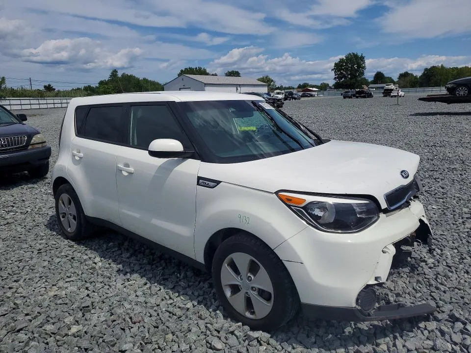 KNDJN2A20G7866591 — 2016 KIA SOUL photo 4
