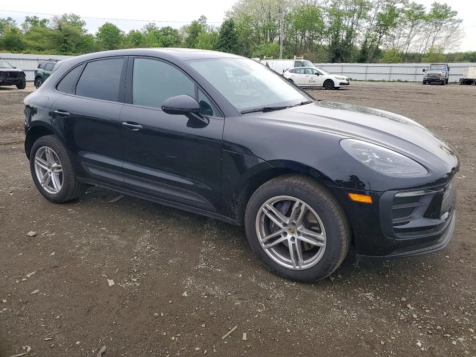 WP1AA2A55TLB00779 — 2026 PORSCHE MACAN photo 4