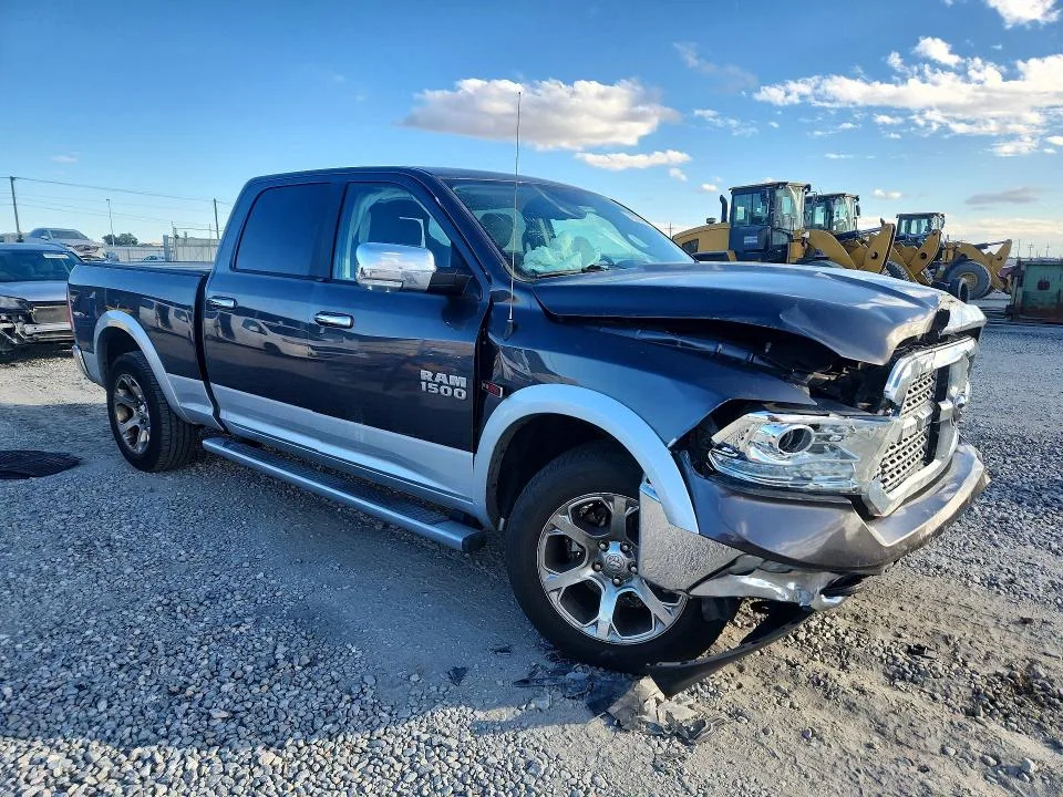 1C6RR7VM4GS178808 — 2016 RAM 1500 photo 4