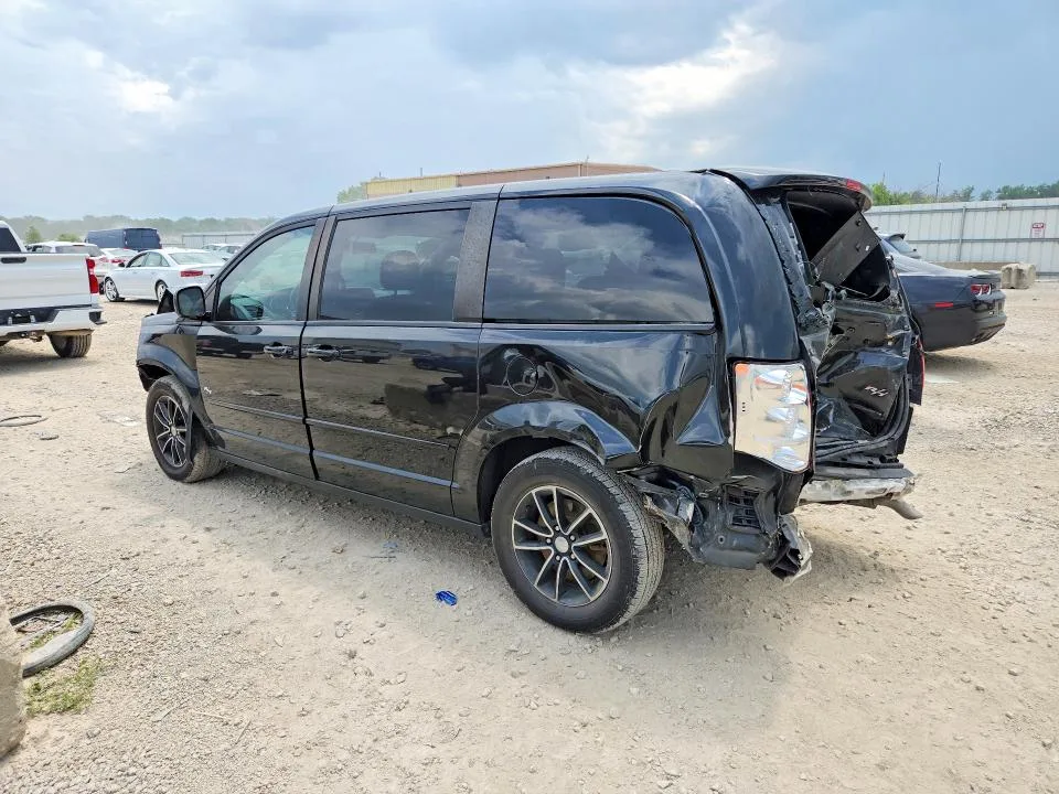 2C4RDGEG9FR641818 — 2015 DODGE GRAND CARAVAN photo 2