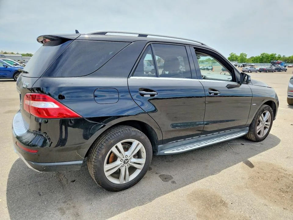 4JGDA5HB9CA009839 — 2012 MERCEDES-BENZ ML photo 3