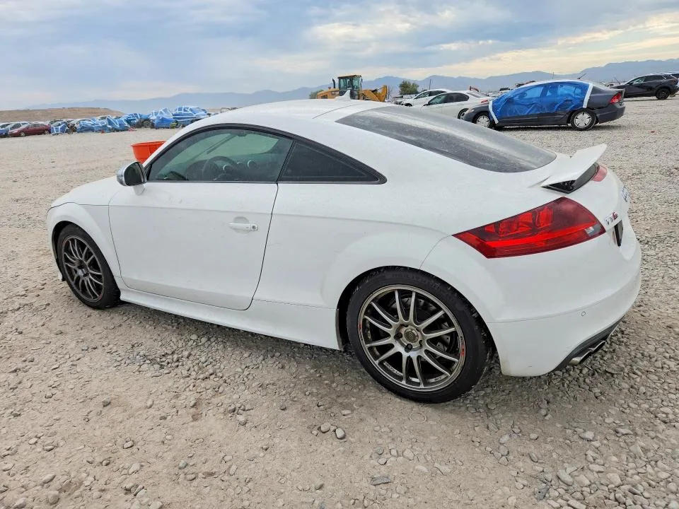 TRUUF38J991019089 — 2009 AUDI TTS photo 2