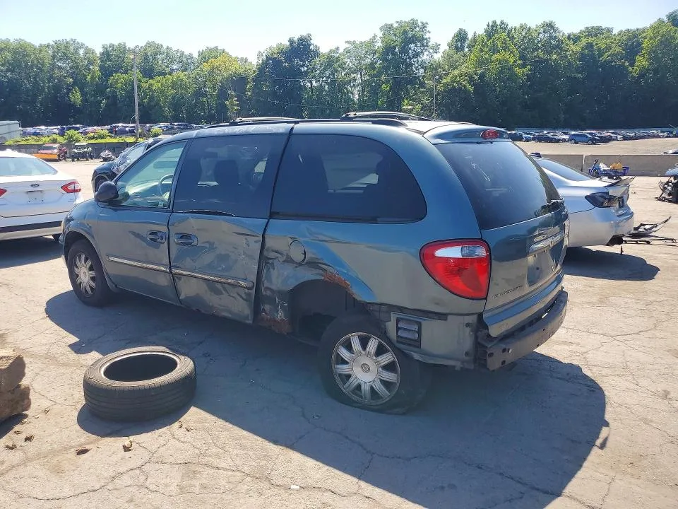 2A4GP54L36R796344 — 2006 CHRYSLER TOWN & COUNTRY photo 2