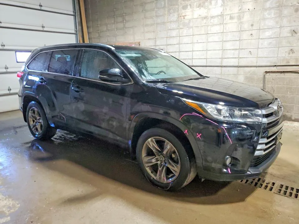 5TDDZRFHXJS883242 — 2018 TOYOTA HIGHLANDER photo 4