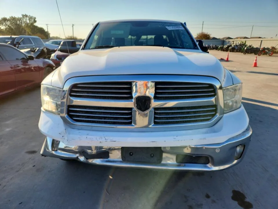 1C6RR6LM8GS189727 — 2016 RAM 1500 photo 5
