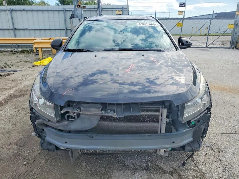 1G1PC5SH2G7184132 — 2016 CHEVROLET CRUZE LIMITED photo 5