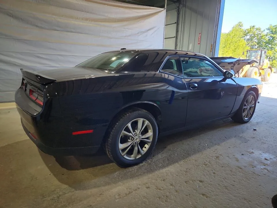 2C3CDZGG3LH110781 — 2020 DODGE CHALLENGER photo 3