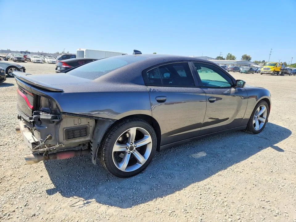 2C3CDXHG1GH187416 — 2016 DODGE CHARGER photo 3