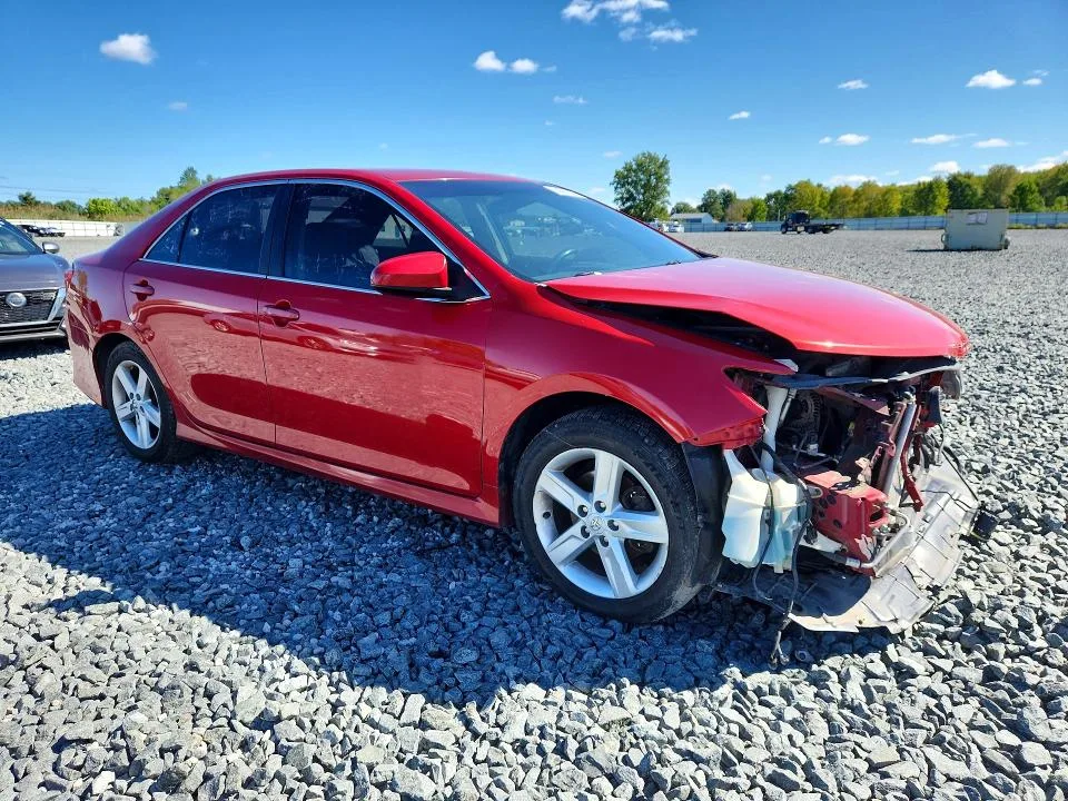 4T1BF1FK2DU725972 — 2013 TOYOTA CAMRY photo 4