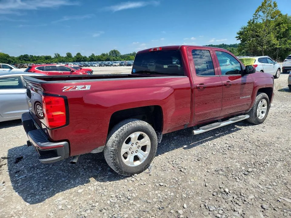 1GCVKREC5HZ147963 — 2017 CHEVROLET SILVERADO photo 3