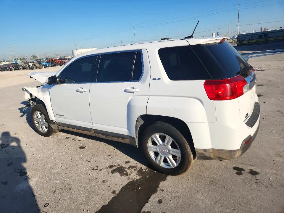2GKALMEK4E6302178 — 2014 GMC TERRAIN photo 2