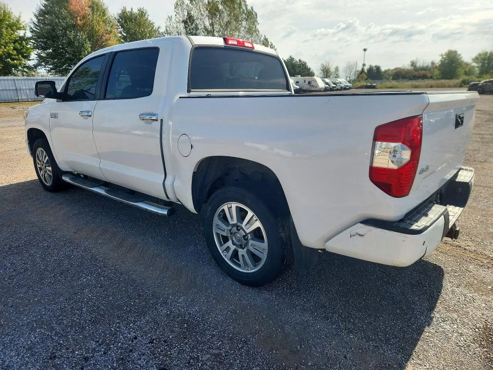 5TFAY5F14GX527857 — 2016 TOYOTA TUNDRA photo 2