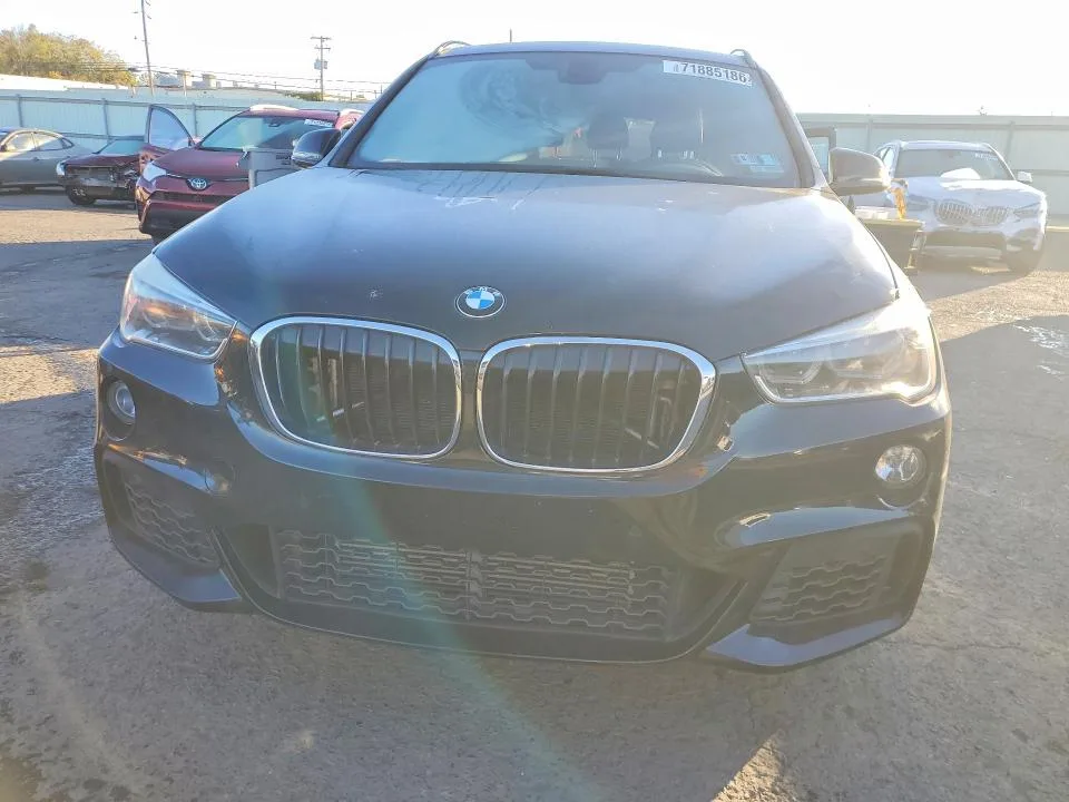 WBXHU7C31HP924653 — 2017 BMW X1 photo 5