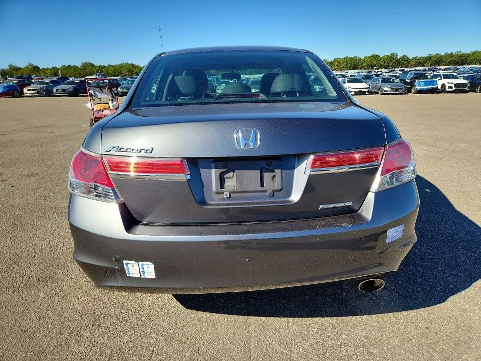 1HGCP2F60CA018966 — 2012 HONDA ACCORD photo 6