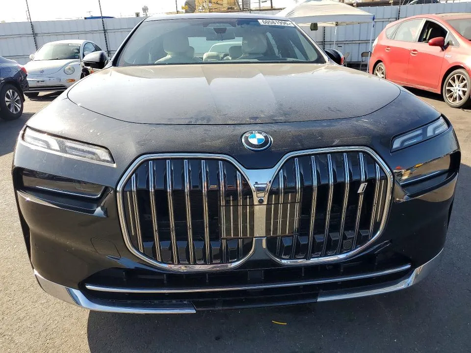 WBY43EJ06RCR30080 — 2024 BMW I7 photo 5