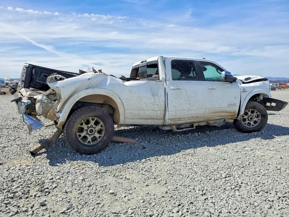 3C63R3JL6LG154930 — 2020 RAM 3500 photo 3