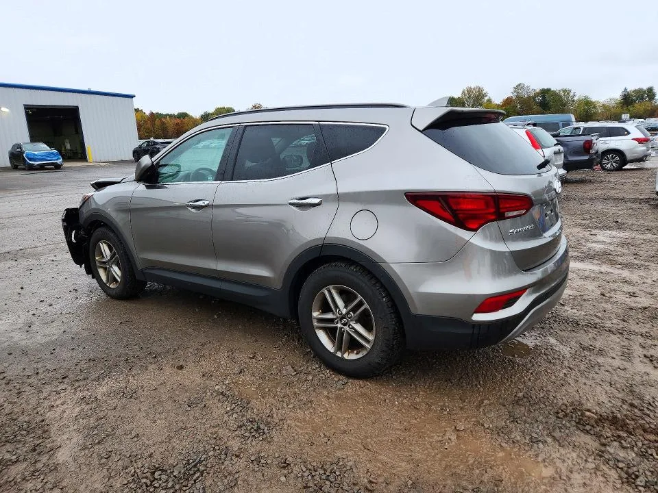5NMZUDLB0HH001659 — 2017 HYUNDAI SANTA FE SPORT photo 2