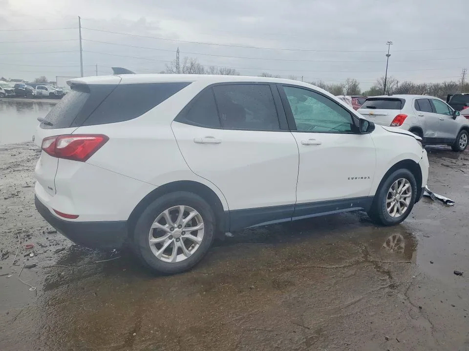3GNAXSEV9LS671946 — 2020 CHEVROLET EQUINOX photo 3