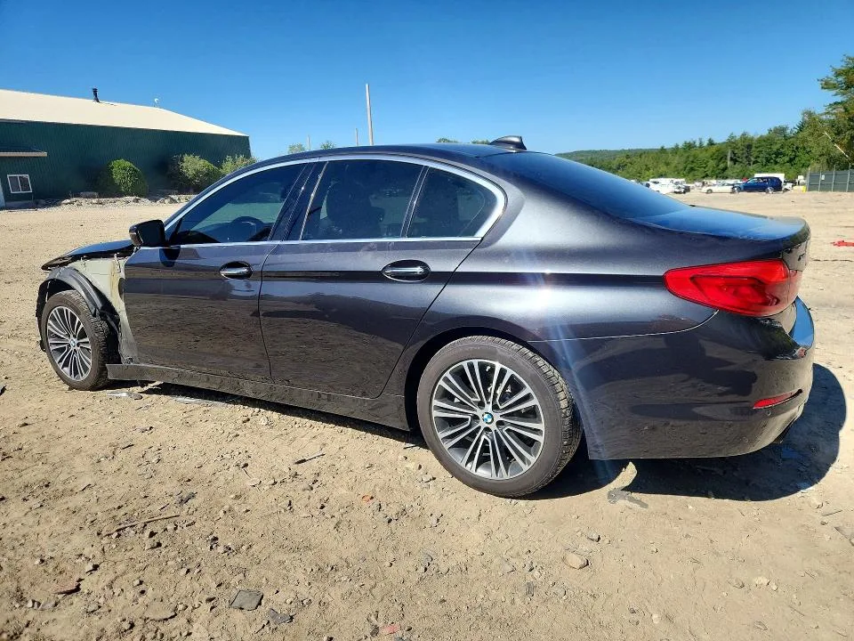 WBAJA7C51JWA74771 — 2018 BMW 530 photo 2